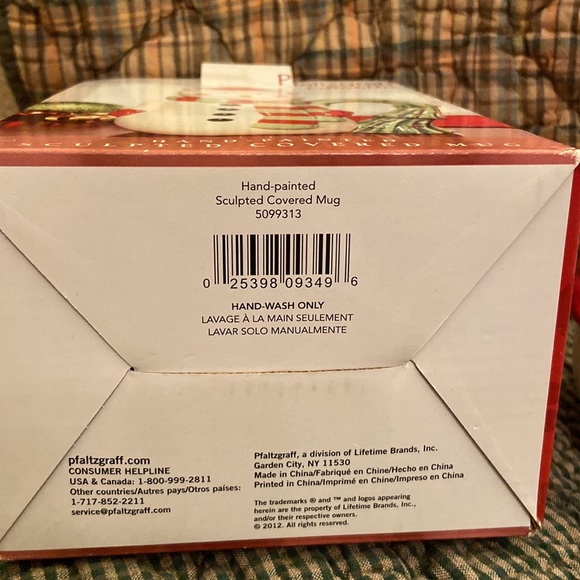 NEW! PFALTZGRAFF Collectibles FROSTY SNOWMAN Hand-Painted Sculpted Covered Mug - Picture 7 of 9